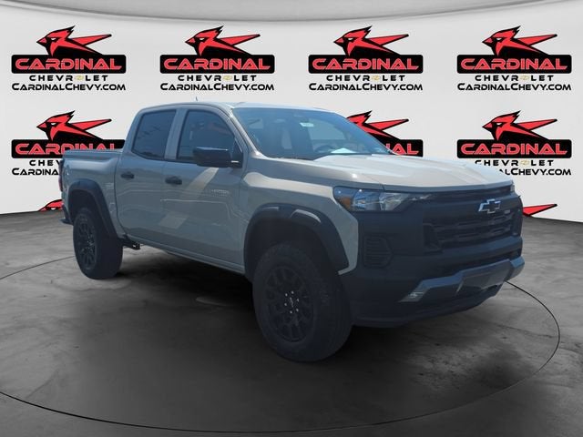 2026 Chevrolet Colorado Trail Boss in White Sands — front three-quarter view